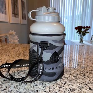 HydroJug Camo Jug and Sleeve